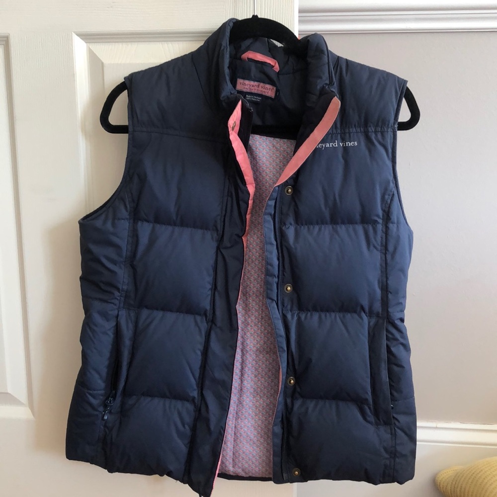 Navy blue vineyard vines vest